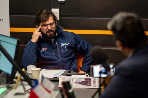 Boric sale en defensa de Karamanos y descarta financiamiento irregular: “Acusación no tiene asidero, pero que se investigue"