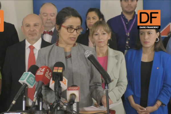 <p>Ahora en DF | Gremios de salud emplazan al Gobierno ante falta de recursos en hospitales: “Estamos frente a una crisis profunda”</p>