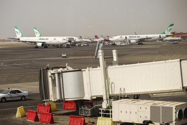 <p>Irán suspende los vuelos en todos los aeropuertos del país</p>