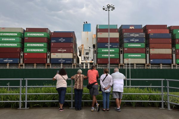 Déficit comercial de Estados Unidos cae 10% en agosto a su menor nivel en cinco meses