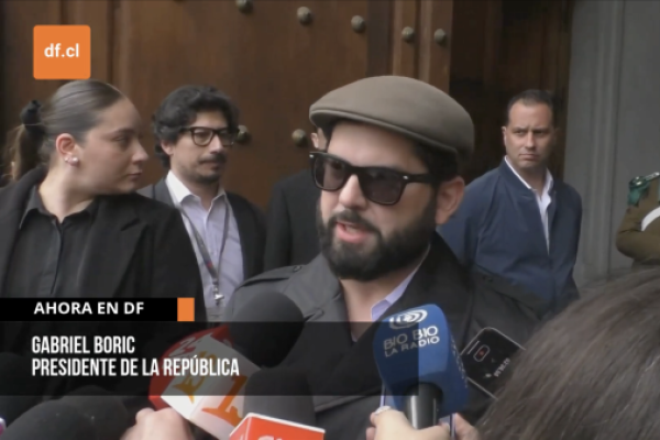 <p>Ahora en DF | Boric por acusación contra Tohá: la derecha “pide la renuncia de funcionarios del Gobierno todos los días”</p>