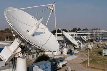 Argentina Arsat anunció su salida a la Bolsa en 2025: privatizarán hasta el 49% del paquete accionario