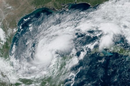 Huracán Milton deja al menos 10 muertos y a millones sin electricidad en Florida