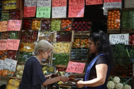 Inflación en Argentina se desacelera a 3,5% en septiembre y rompe el piso esperado por el Gobierno de Milei