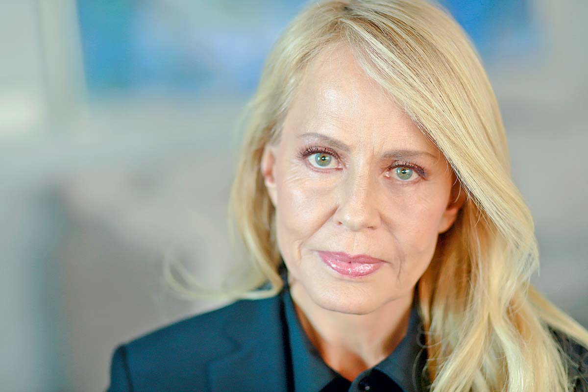 <p>Cómo se gestó la llegada de Cecilia Bolocco a Cencosud</p>