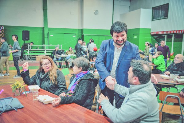 Camilo Riffo, candidato independiente a Concepción: "Es esencial abordar los desafíos de vivienda, servicios en los barrios y transporte de forma integral"