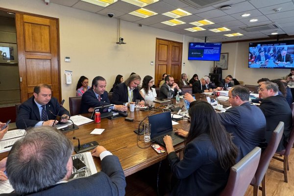 <p>El proyecto de ley fue aprobado en general por 11 votos a favor.</p>