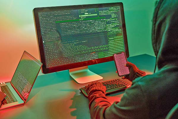 <p>Advierten sofisticación y “mayor tasa de éxito” en intentos de ciberataques en Chile</p>