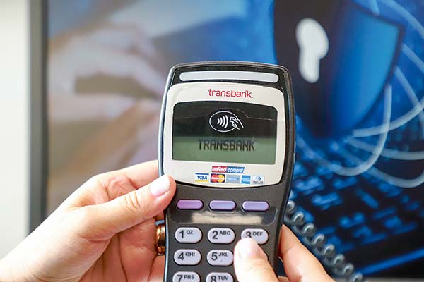 <p>CMF aplica multa a Transbank por infracción a limitaciones de giro exclusivo</p>