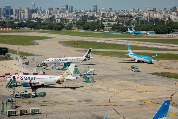 Cielos abiertos en Argentina: Gobierno de Javier Milei celebró la incorporación de nuevos aviones y rutas aéreas