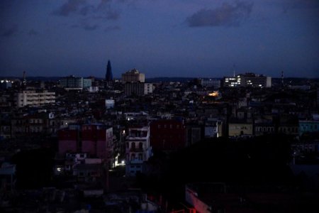 Cuba anuncia nuevo colapso en su red eléctrica en medio de amenaza de huracán Oscar