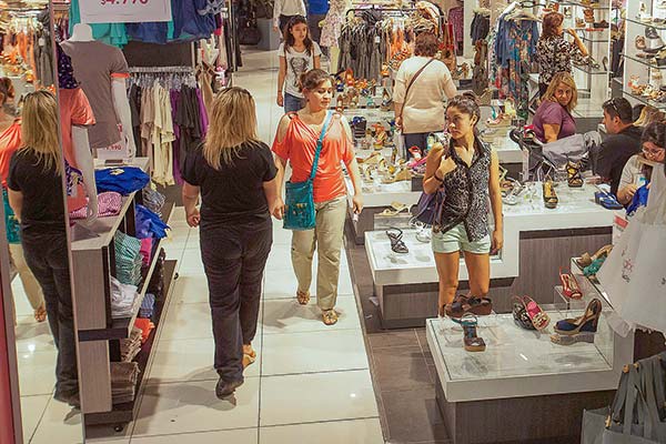 Ventas diarias del comercio minorista registran en septiembre su resultado más bajo desde enero