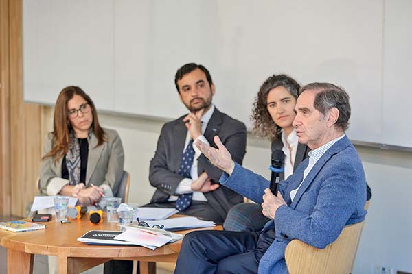 <p>Gobierno y expertos analizan reforma a nombramiento de jueces</p>