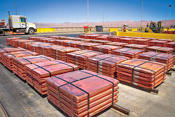 Precios al productor vuelven a subir en septiembre de la mano de la minería del cobre