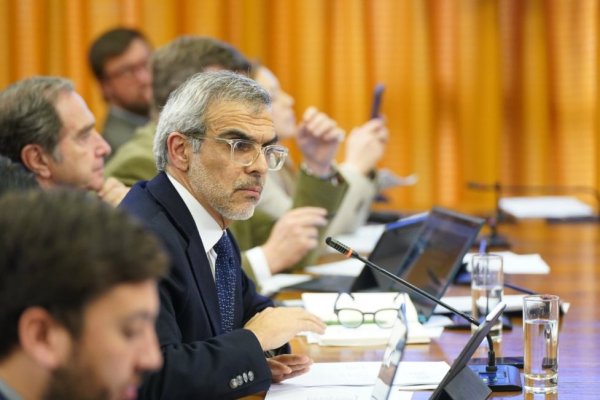 <p>Cordero afirma que el gobierno desconoce el paradero de Monsalve desde que renunció tras denuncia</p>
