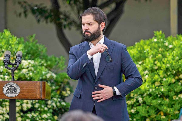 <p>El Presidente dijo que “nadie está exento de que alguien cometa delitos o traicione confianzas”. Foto: Agencia UNO</p>