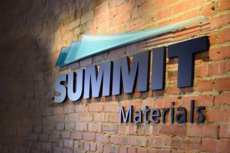 Cementera estadounidense Quikrete estaría buscando adquirir Summit Materials, socia de Argos