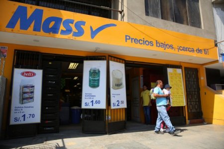 La llegada del gigante peruano Intercorp al negocio de supermercados en Chile: inscripción de marca y sumar locales