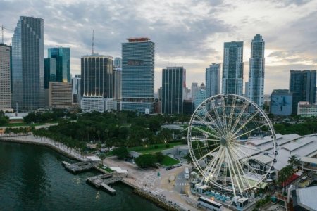 Latam en USA reabre oficina en Chile con nuevos socios