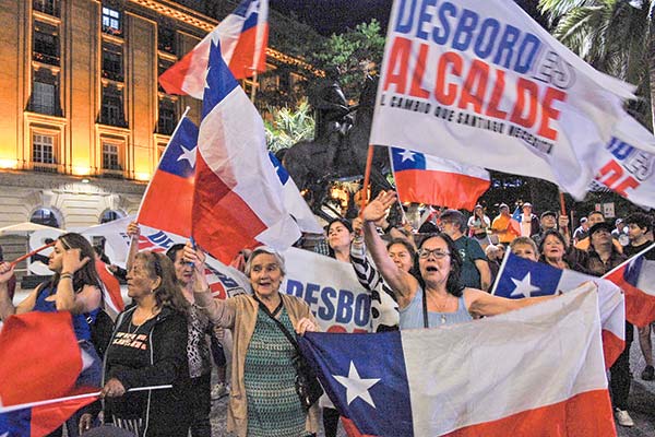 Partidos de derecha se cuadran de cara a la segunda vuelta de gobernadores