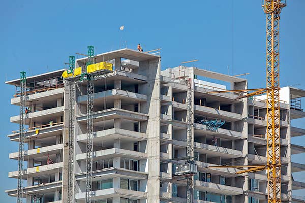 <p>Cambios en Planes Reguladores y crisis habitacional: el foco inmobiliario de los nuevos alcaldes de la R. Metropolitana</p>