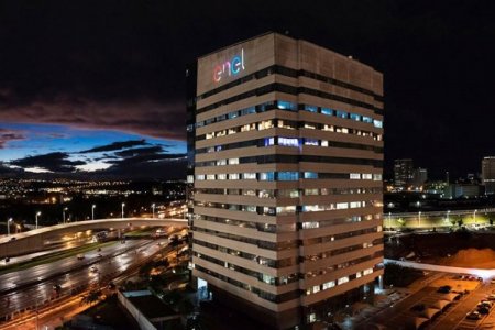Enel Américas reduce utilidad en más de 40%, en medio de problemas en Brasil y de su matriz en Chile