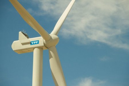 YPF Luz presenta el primer proyecto RIGI de energías renovables