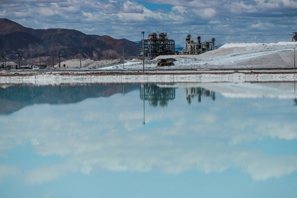 Tianqi insiste en frenar acuerdo Codelco-SQM y acusa a la CMF de causarle "un agravio de proporciones"