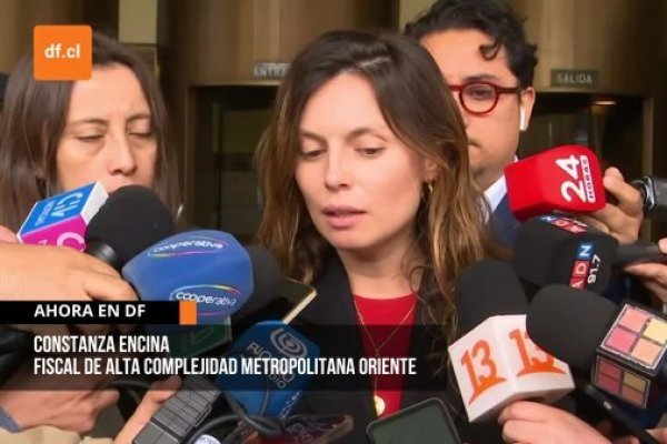 <p>Ahora en DF | Fiscal por allanamiento a oficinas de Joaquín Lavín León: “La investigación es de carácter reservado y solamente se está imputando al parlamentario”</p>