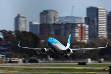El Gobierno argentino acelera para que se firme el primer paso para la privatización de Aerolíneas Argentinas