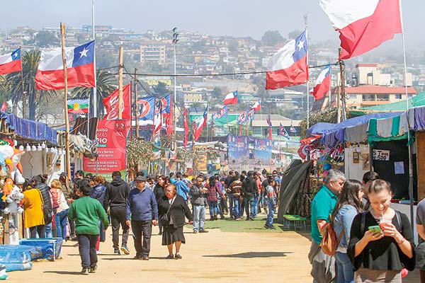 <p>La economía no celebró tanto en septiembre: proyecciones se inclinan por un alza de la actividad en torno a 1%</p>