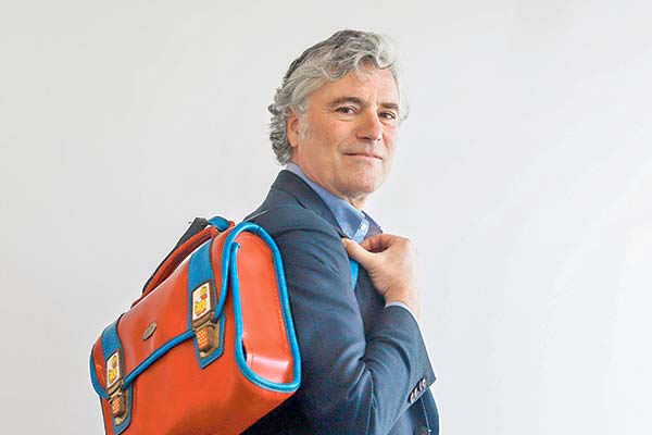 <p>Saxoline desplazó al bolsón colegial de caucho con las mochilas coloridas y abrió un mercado que hoy mueve US$ 80 millones. Foto: Verónica Ortíz</p>
