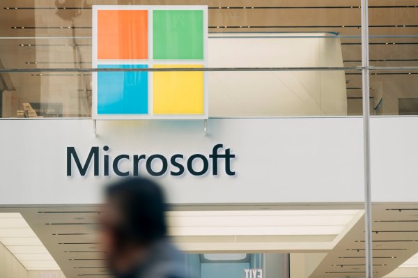 Negocio en la nube de Microsoft impulsa ventas trimestrales más sólidas de lo esperado