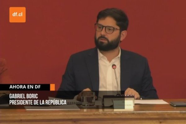 <p>Ahora en DF | Consejo de gabinete: Boric fija enero como fecha límite para aprobar la reforma de pensiones</p>