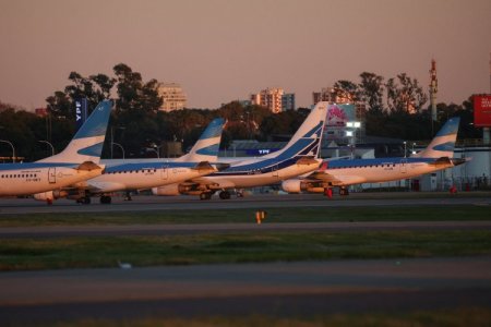 Se agrava conflicto aeronáutico en Argentina: sindicato advierte que tomará medidas para "defender" derecho a manifestarse