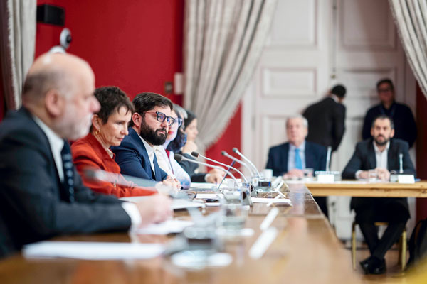 Consejo de gabinete: Boric entrega fuerte respaldo a ministra Tohá y se pone como meta aprobar la reforma de pensiones en enero