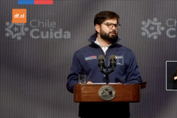 <p>Ahora en DF | Boric descarta cambio de gabinete: “Acá a todos mis ministros los quiero trabajando”</p>