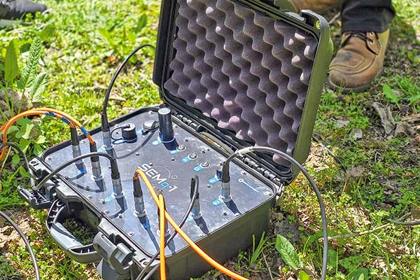 <p>SEMq, el sistema y tecnología que desarrolló G-Strata para buscar agua subterránea.</p>