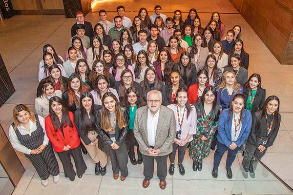 Juntos y revueltos: la apuesta de las empresas por el talento intergeneracional