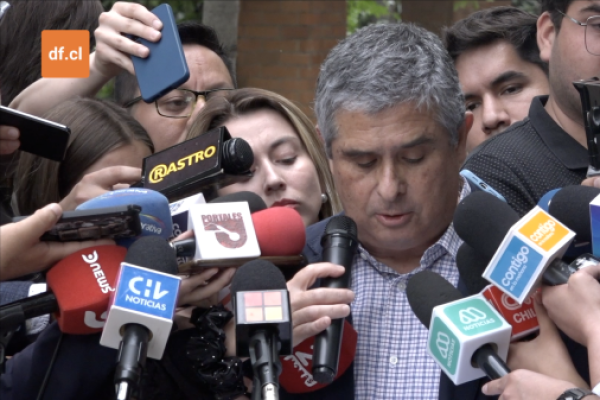 <p>Ahora en DF | Juan Pablo Hermosilla revela listado de 28 jueces y fiscales que tuvieron conversaciones por chat con su hermano</p>