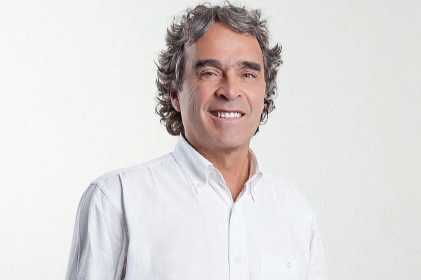 Sergio Fajardo: “Entender a Medellín es un poco difícil, porque no hay una ciudad con una historia parecida de violencia”