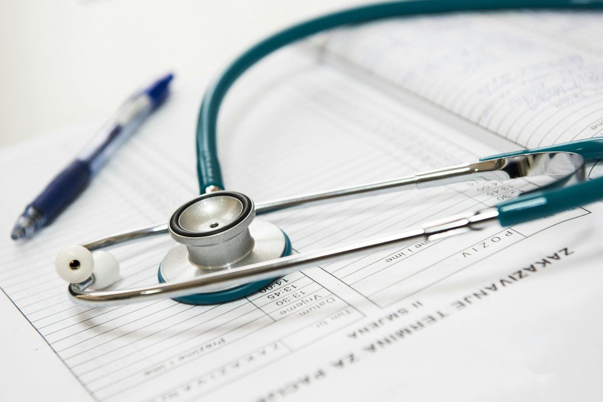 <p>¿Cuáles son los requisitos para contratar un seguro complementario de salud?</p>
