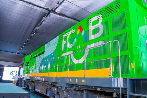 <p>Grupo Luksic pone en operación la primera locomotora propulsada con hidrógeno de Sudamérica</p>