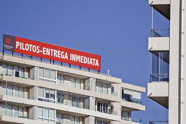 <p>Hacienda se reunirá con la CChC, la banca y el Minvu para avanzar en propuesta de reducción de tasas hipotecarias</p>