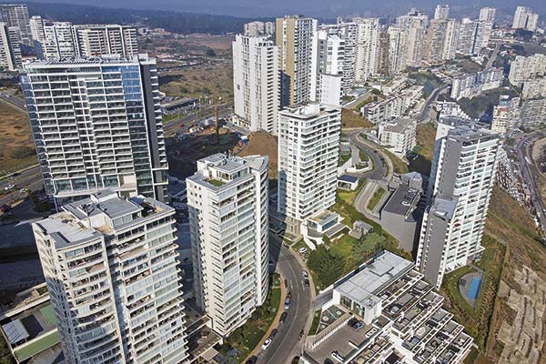 El tiempo de ahorro para que una familia acceda a una vivienda en Chile sube a 11,4 años