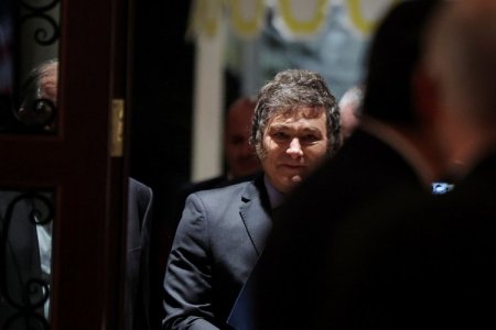 Fitch eleva calificación de Argentina a 'CCC' por mejora en la confianza de que pagará sus deudas