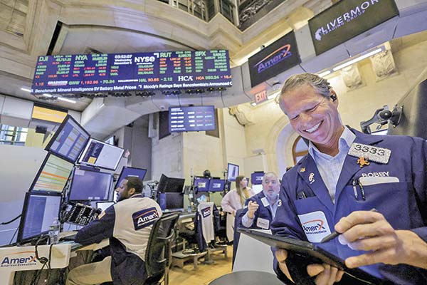 ¿Las acciones tocaron techo tras el triunfo de Trump o aún queda espacio para un rally navideño?