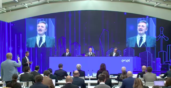 Enel se muestra dispuesto a invertir y advierte sobre destino de su concesión en Chile: "Vamos a defender nuestros intereses"