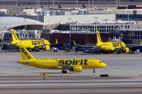 Aerolínea estadounidense de bajo costo se declara en quiebra y bonistas tomarán el control