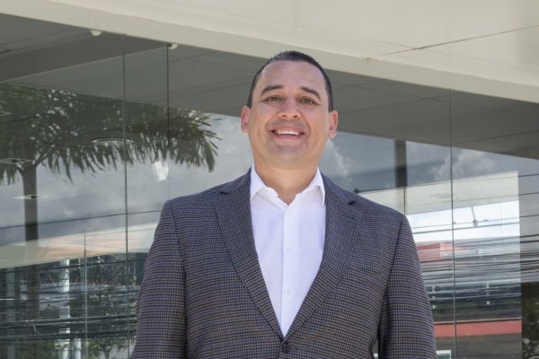 Esteban Sequeira asume como nuevo director general de Arcos Dorados Chile